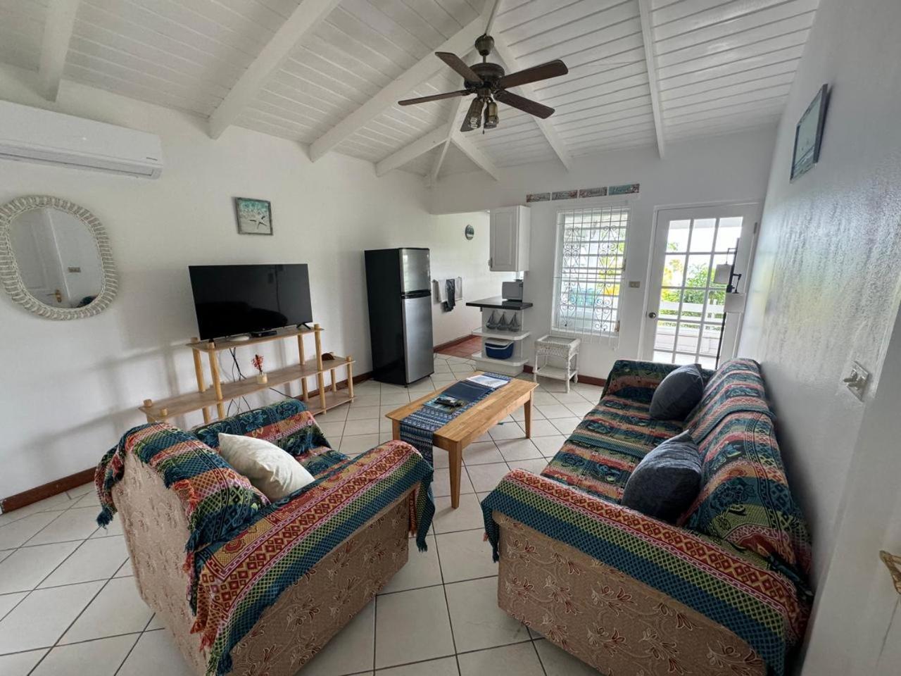 Halcyon Heights Condominium Dickenson Bay Exteriör bild